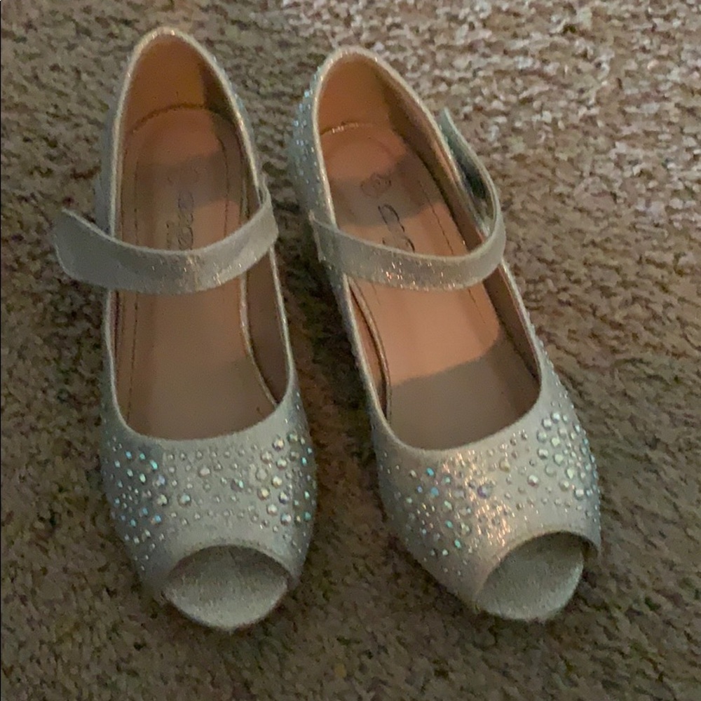 Girls dress shoes